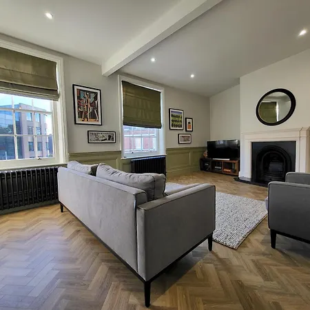 Aldwark Mews Place